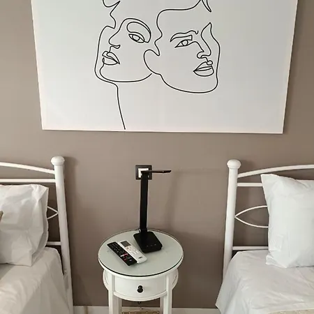 Seven Palms דירה