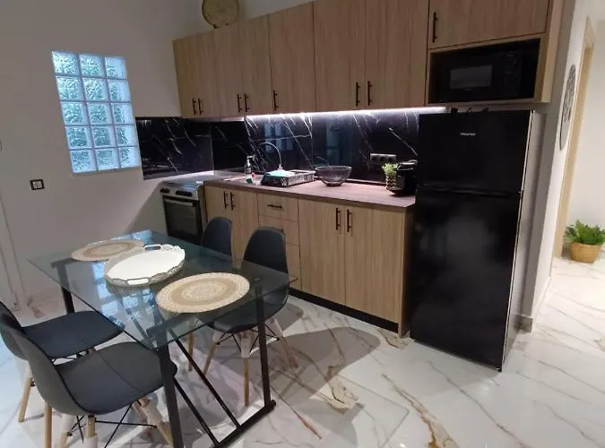 Seven Palms Apartment